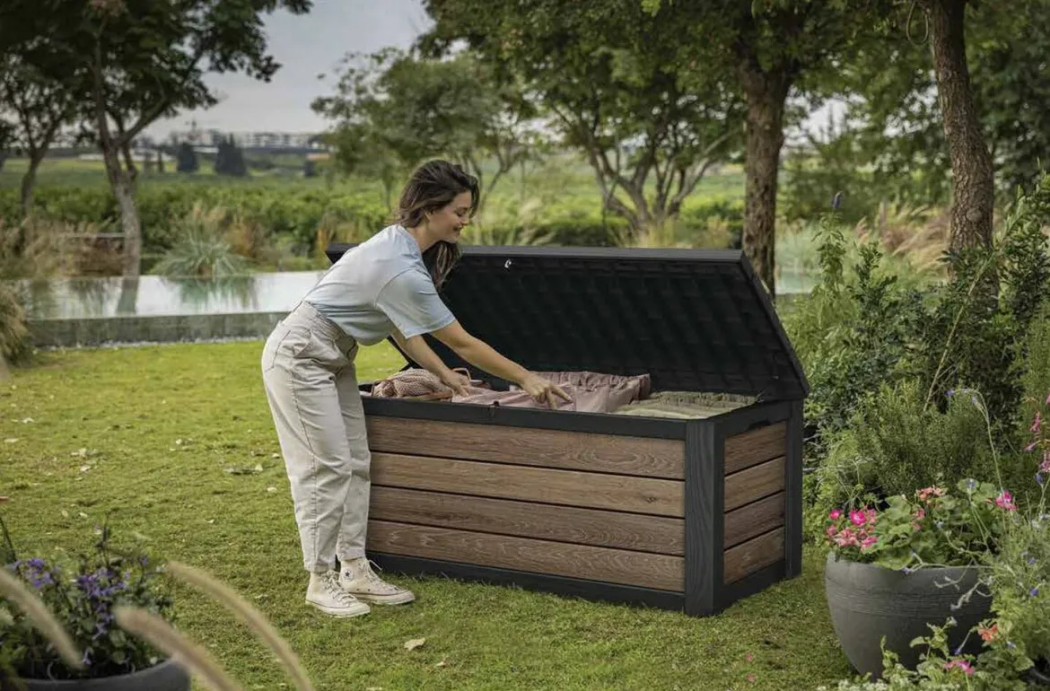 Cassapanca outdoor 151x72x70h cm effetto legno - Brantford