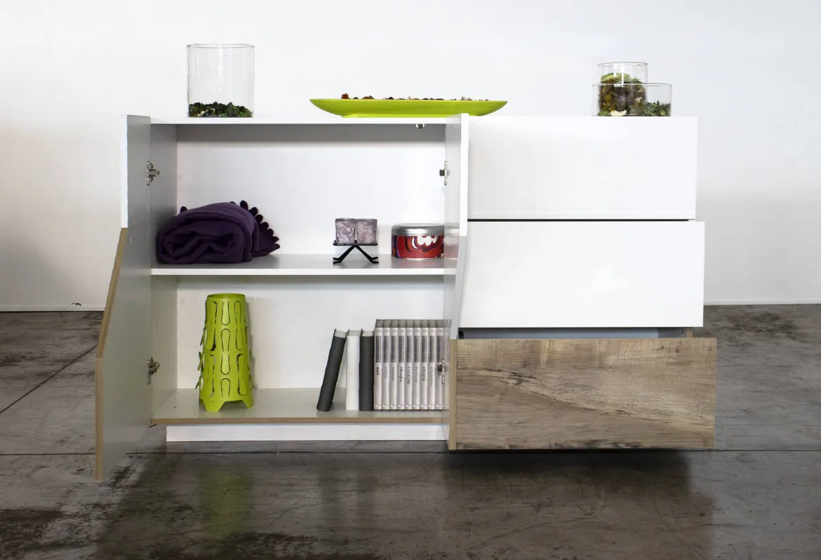 Credenza bianco lucida e acero 141x43x86h cm 2 ante e 3 cassetti - All