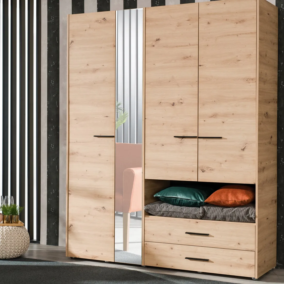 Guardaroba Grande Marrone Rovere Nodi Nero 5 Ripiani 3 Cassetti 161x205.5h cm, Appendiabiti - Teana