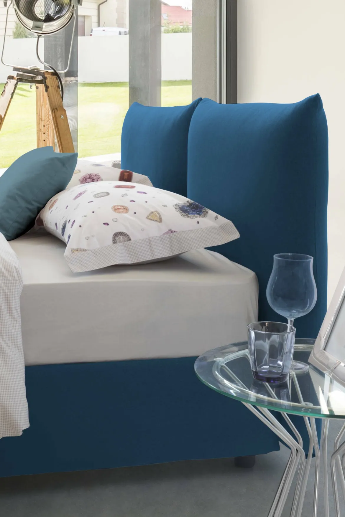 Letto matrimoniale contenitore blu 190x225cm imbottito - Arcole