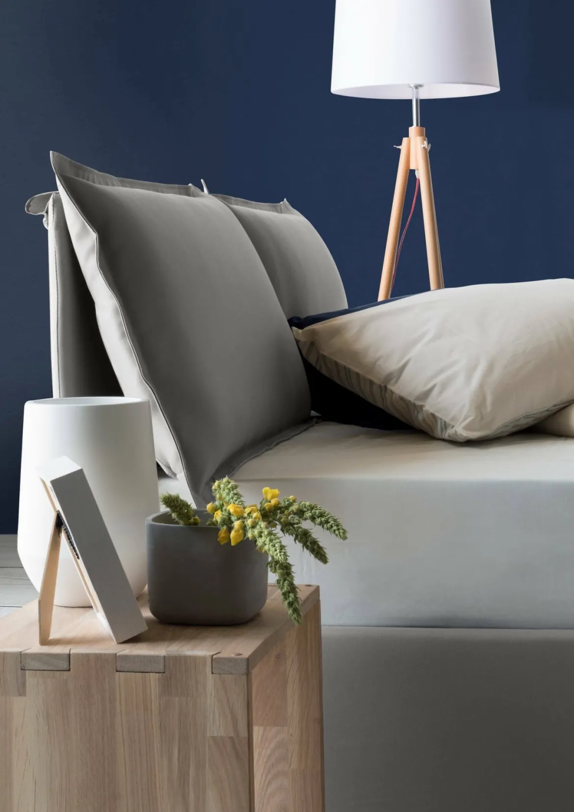 Letto matrimoniale contenitore grigio 175x205cm con materasso - Amelinda