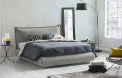 Letto matrimoniale contenitore grigio 180x220cm rivestito in tessuto - Geras