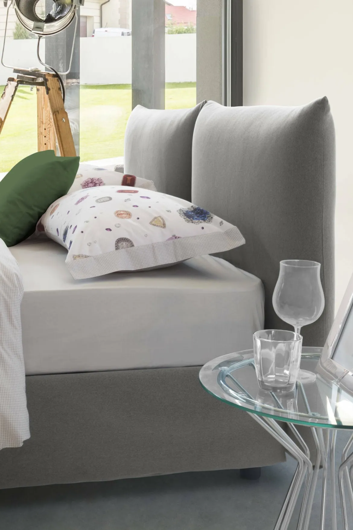 Letto matrimoniale contenitore rosso 175x205cm con materasso - Anassimene