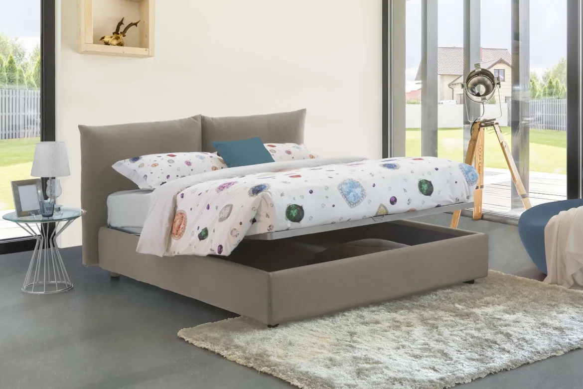 Letto matrimoniale contenitore tortora 190x225cm rivestito in tessuto - Aghineo