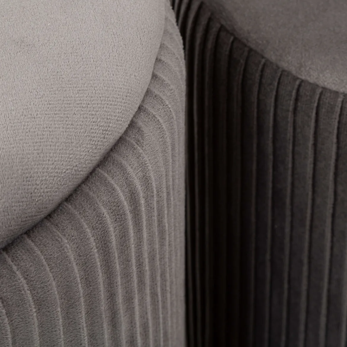 Panca Grigio Scuro oro con due Sgabelli, Panca Contenitore Materiale Struttura in Metallo 80x37x42h cm, Colore Seduta Grigio - Soroti