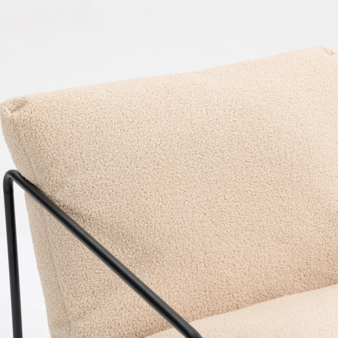 Poltrona Beige Braccioli Peso Supportato 90 kg 70x100x98h cm, Materiale Struttura in Legno Made in Italy - Lasnigo