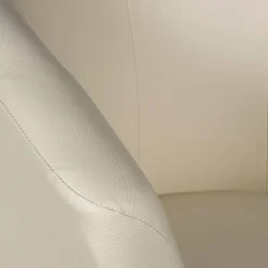 Poltrona moderna in ecopelle con braccioli beige - Ago