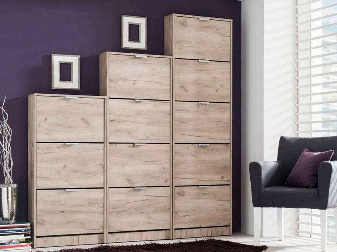 Scarpiera Marrone Rovere Scuro 3 Ripiani 3 Ante 58x18x119h cm, Maniglie Incluse - Melle