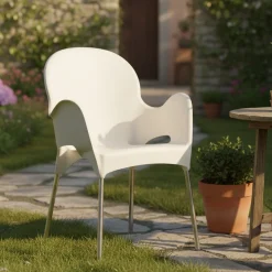 Sedia da Esterno Beige una Sedia Impilabile, Braccioli Made in Italy - Vashti