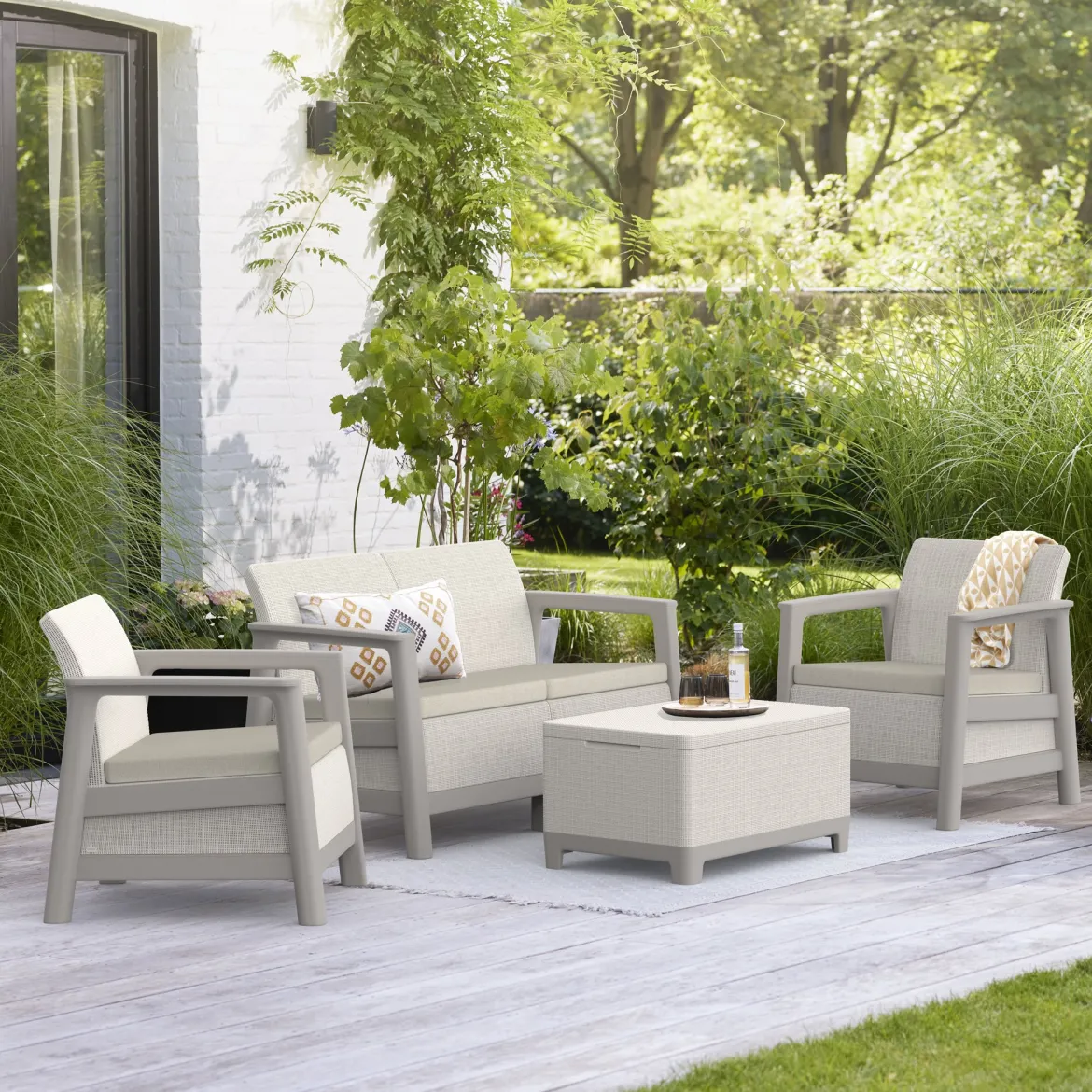 Set Salotto da Esterno Beige 4 Posti un Tavolino, Resistente ai Raggi uv Impermeabile - Grafton
