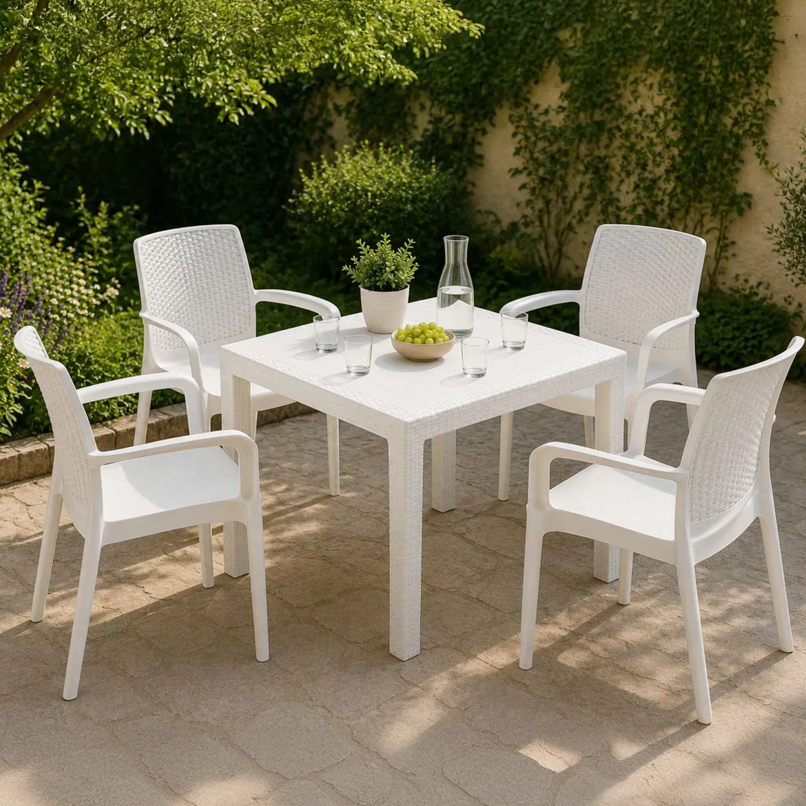 Set Salotto da Esterno Bianco 4 Posti un Tavolino, Made in Italy - Lasca