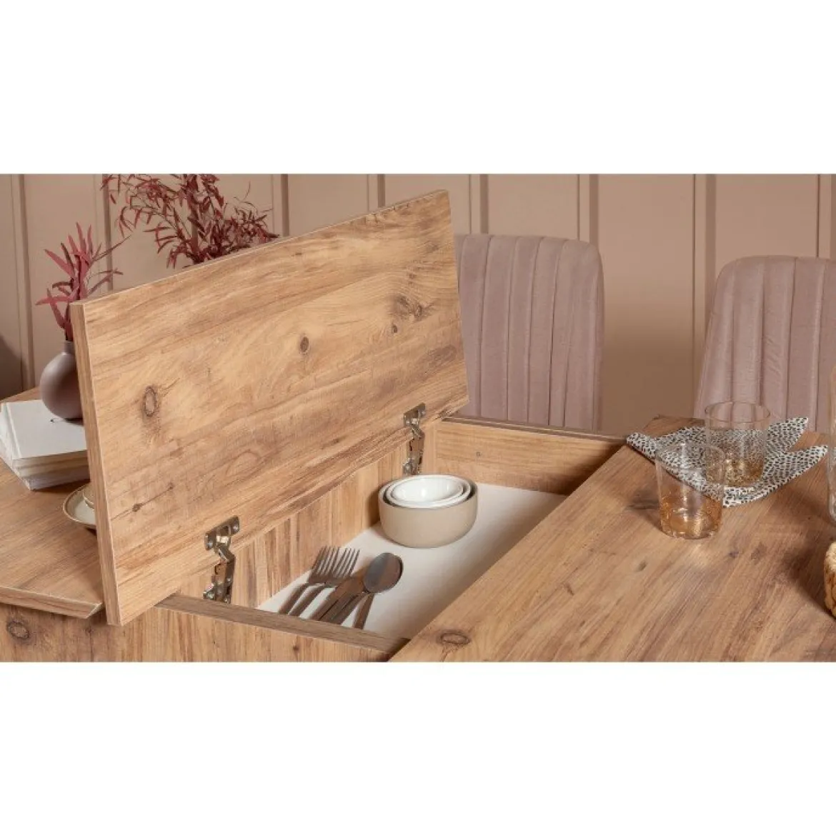 Set tavolo allungabile 8 posti 2 sedie e 1 panca in legno - Padru