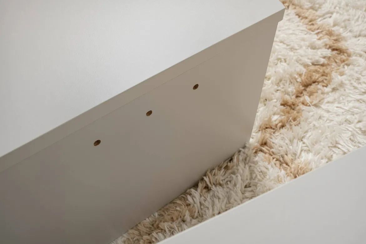 Tavolino da Salotto Grigio Peso Massimo Supportato 15 kg Forma Ovale 90x60x35h cm, Materiale Piano in Legno Nobilitato - Mansue