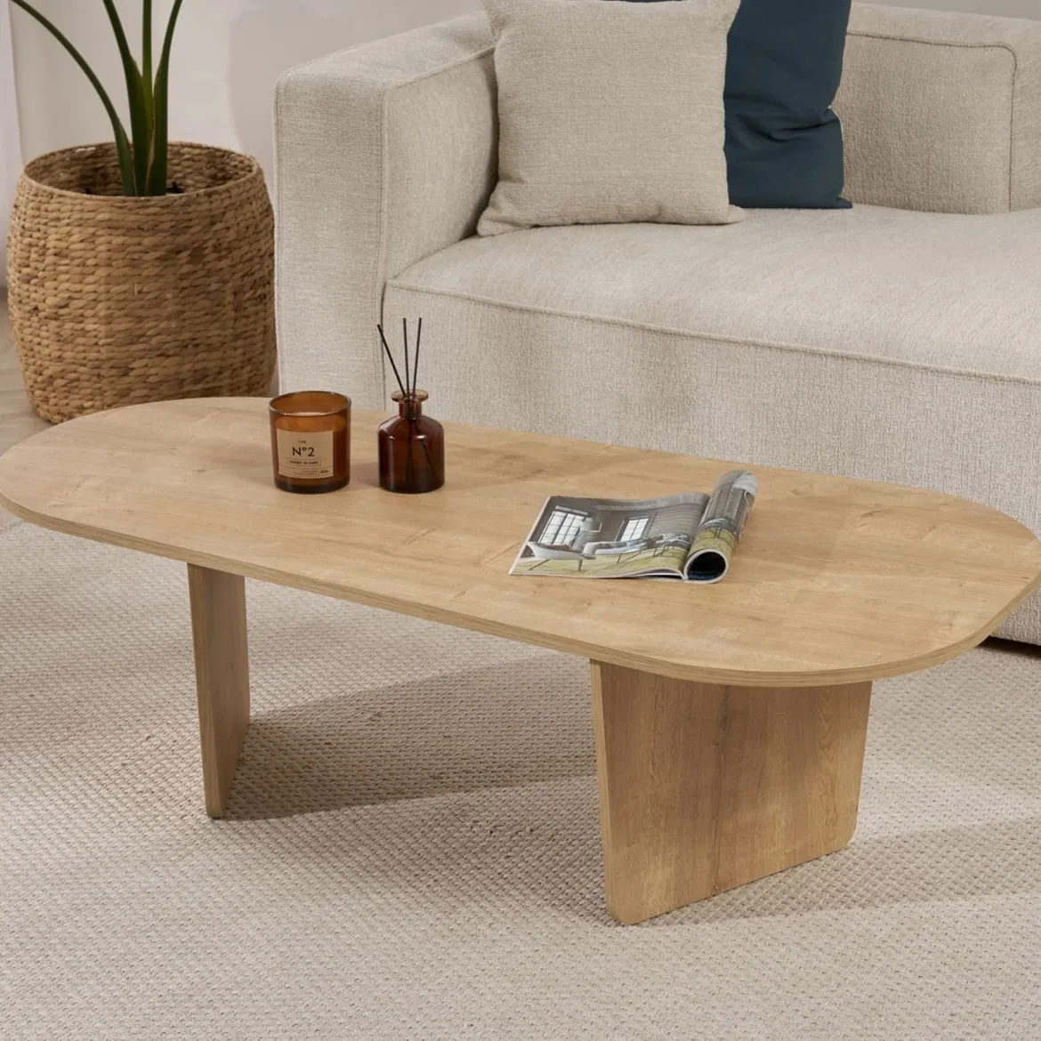 Tavolino da Salotto Marrone Rovere Forma Ovale Materiale Piano in Legno Nobilitato 130x65x40h cm, Colore Ripiano Marrone - Dozza