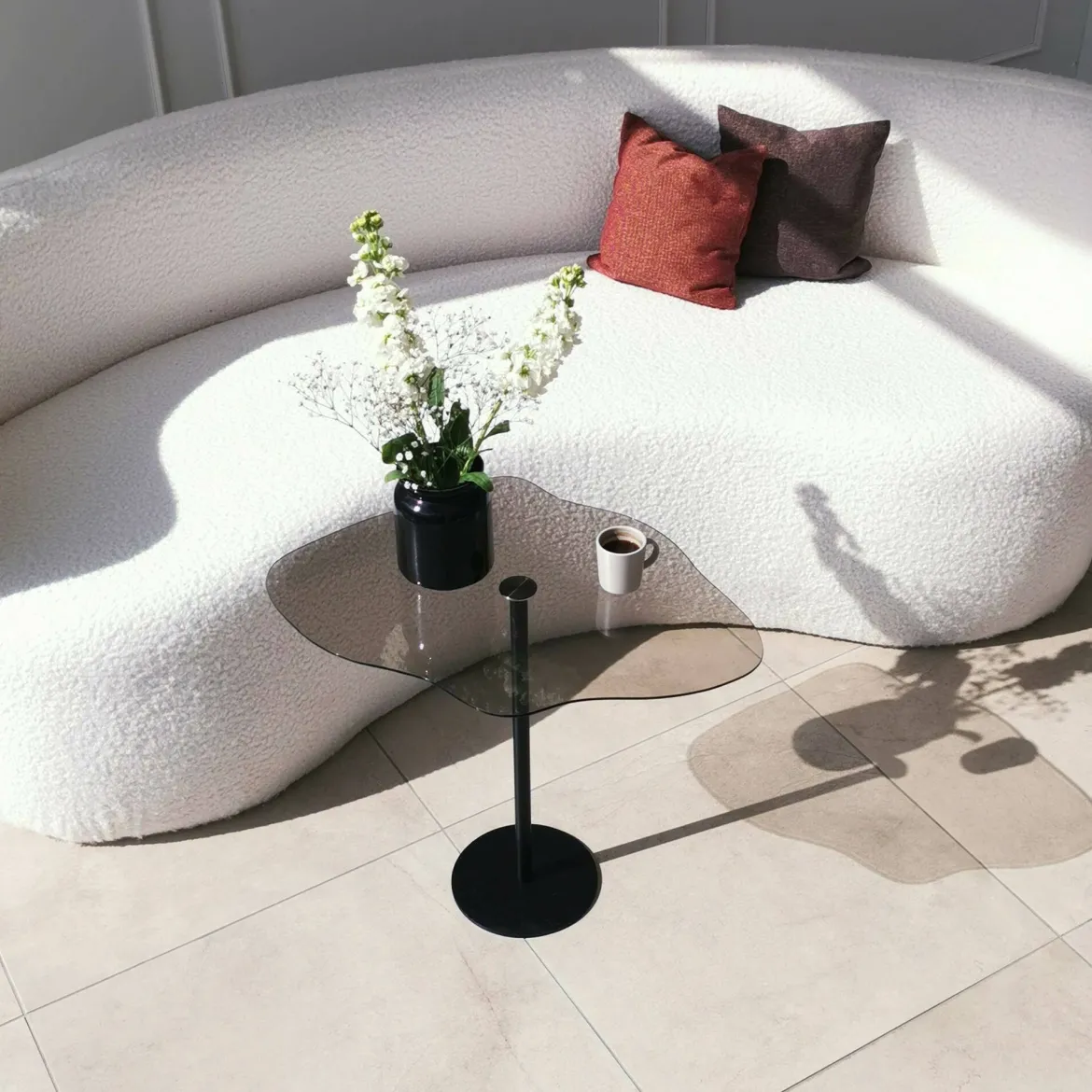 Tavolino da Salotto Nero Effetto Fume Forma Fantasia 60x45x50h cm, Sfumatura Colore Ripiano Fume - Mensa