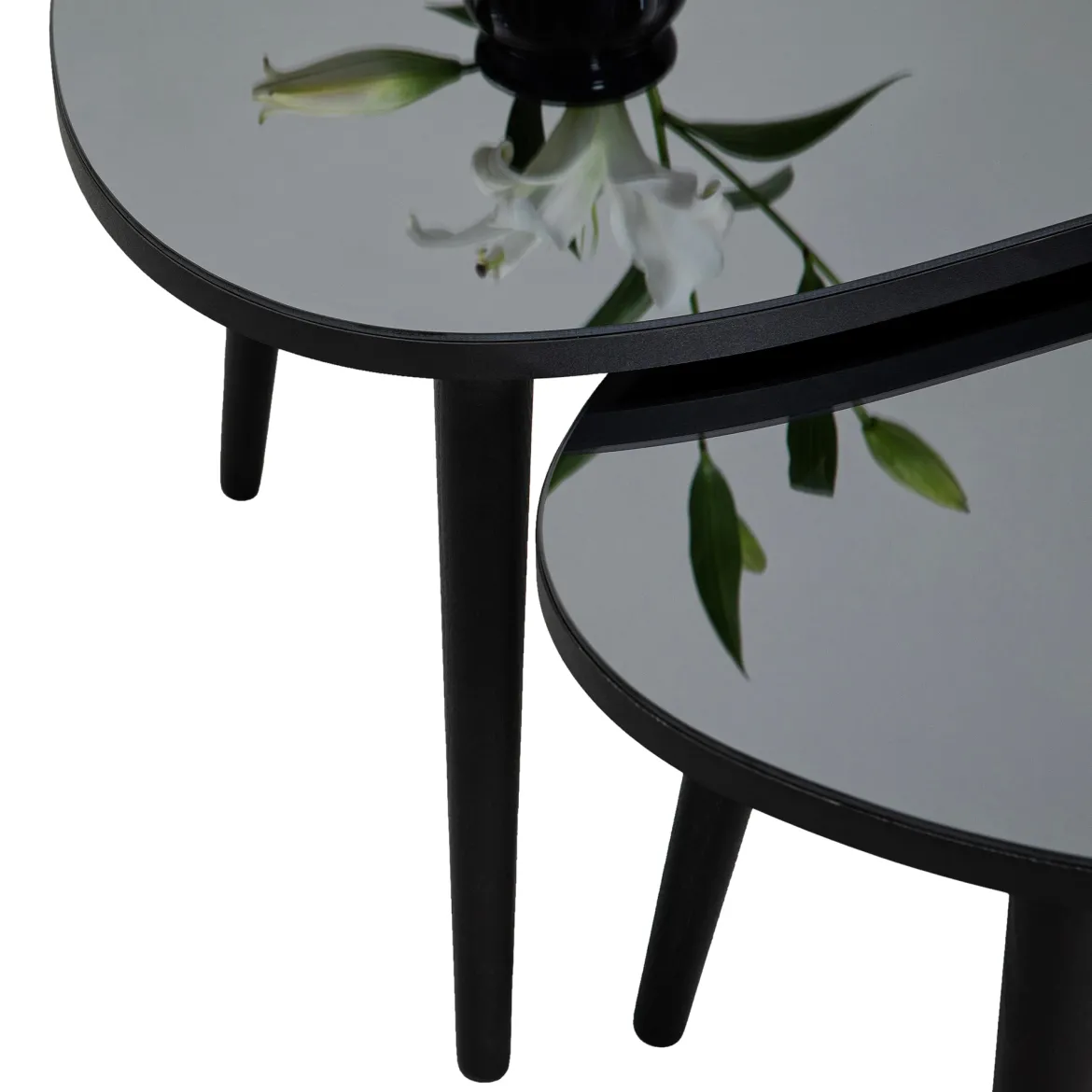 Tavolino da Salotto Nero Piano in Vetro Temperato Forma Ovale 75x55x38h cm, Sfumatura Colore Ripiano Fume - Cassiano