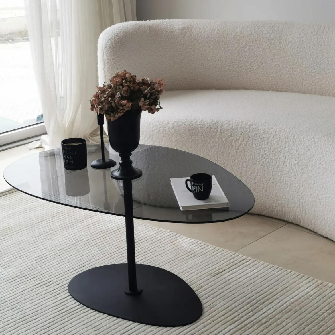 Tavolino da Salotto Nero Piano in Vetro Temperato Forma Ovale 90x60x40h cm, Sfumatura Colore Ripiano Fume - Tremiti