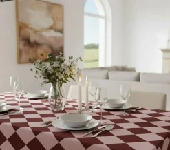 Tovaglia rettangolare no stiro 360x140 cm, rosa e bordeaux - Giocoliera - By Sarah Balivo